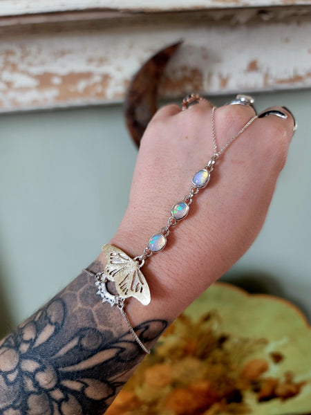 🌈 🦋 Opal Royal Monarch handchain 🦋 🌈 